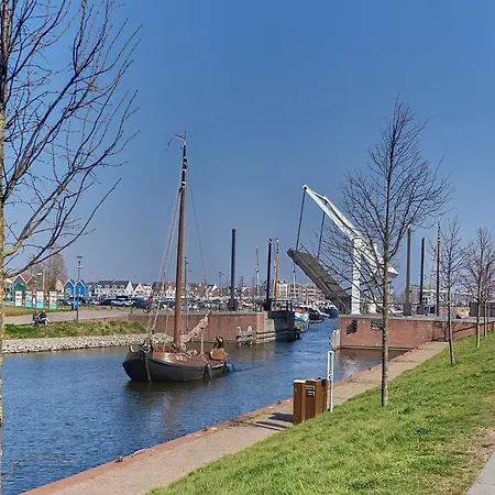 Boothuis Waterfront Vakantiehuis Harderwijk